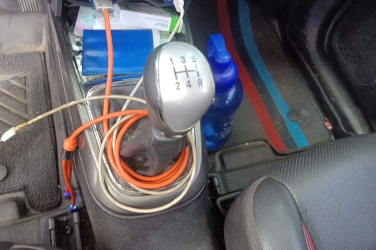 Used CHANGAN CS15 2016 1.5L Manual Fashion Edition Gear Lever