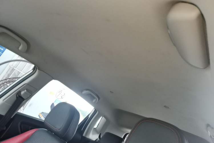 Used CHANGAN CS15 2016 1.5L Automatic Luxury Edition Headliner