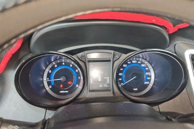 Used CHANGAN CS15 2016 1.5L Automatic Fashion Edition Instrument Cluster
