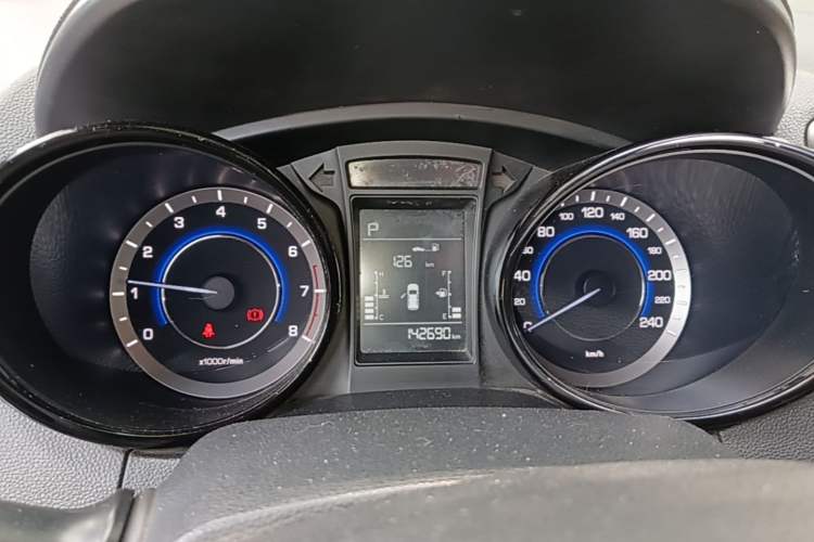 Used CHANGAN CS15 2016 1.5L Automatic Fashion Edition Instrument Cluster