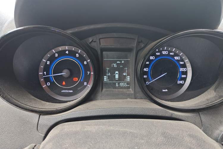 Used CHANGAN CS15 2016 1.5L Manual Fashion Edition Instrument Cluster