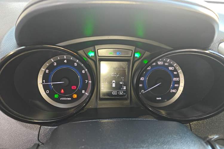 Used CHANGAN CS15 2016 1.5L Automatic Fashion Edition Instrument Cluster