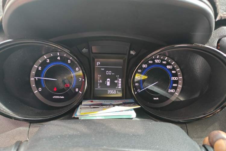 Used CHANGAN CS15 2016 1.5L Automatic Fashion Edition Instrument Cluster
