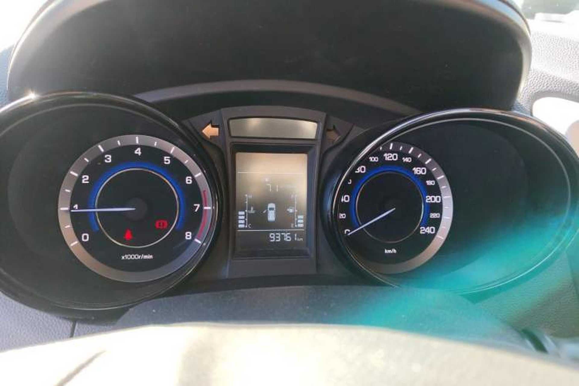 Used CHANGAN CS15 2016 1.5L Manual Fashion Edition Instrument Cluster