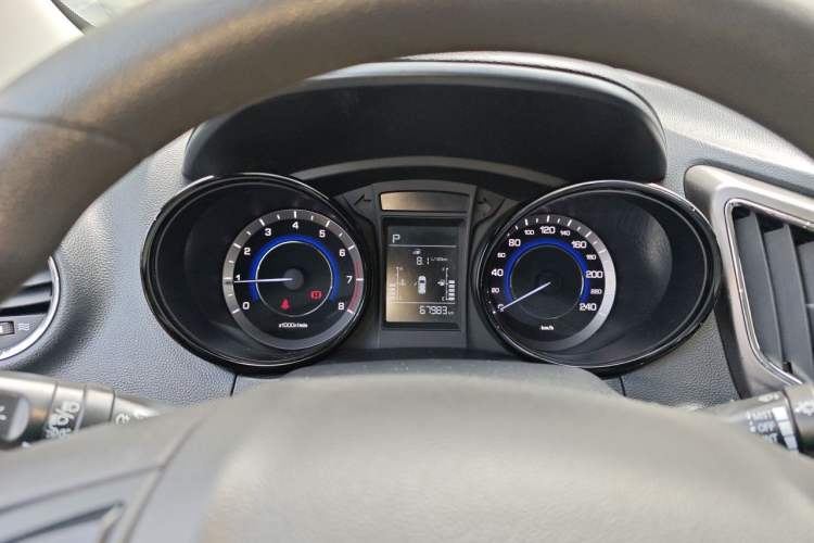 Used CHANGAN CS15 2016 1.5L Automatic Fashion Edition Instrument Cluster