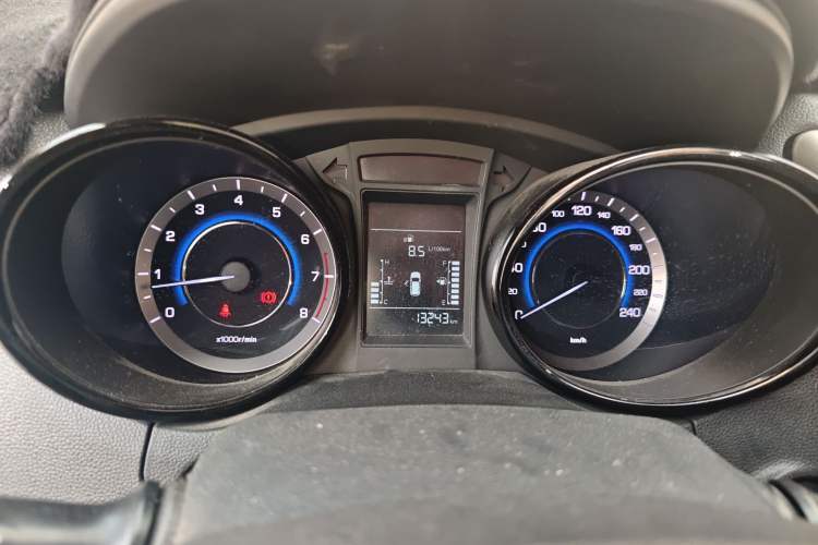Used CHANGAN CS15 2016 1.5L Manual Fashion Edition Instrument Cluster