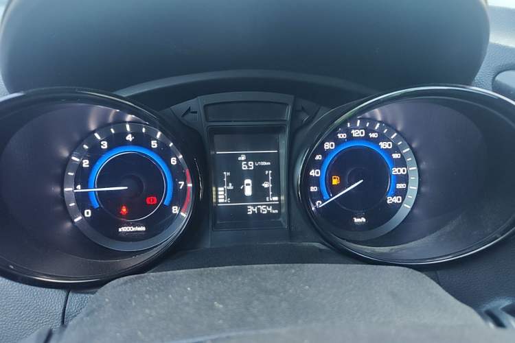 Used CHANGAN CS15 2016 1.5L Manual Fashion Edition Instrument Cluster