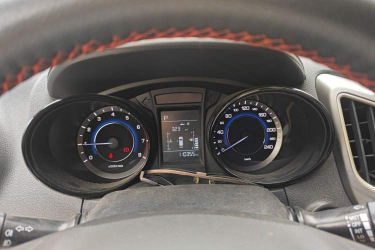 Used CHANGAN CS15 2016 1.5L Automatic Fashion Edition Instrument Cluster