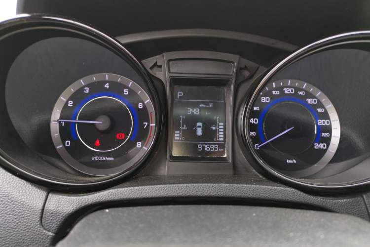 Used CHANGAN CS15 2016 1.5L Automatic Fashion Edition Instrument Cluster