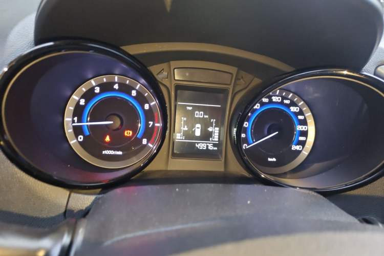 Used CHANGAN CS15 2016 1.5L Manual Fashion Edition Instrument Cluster