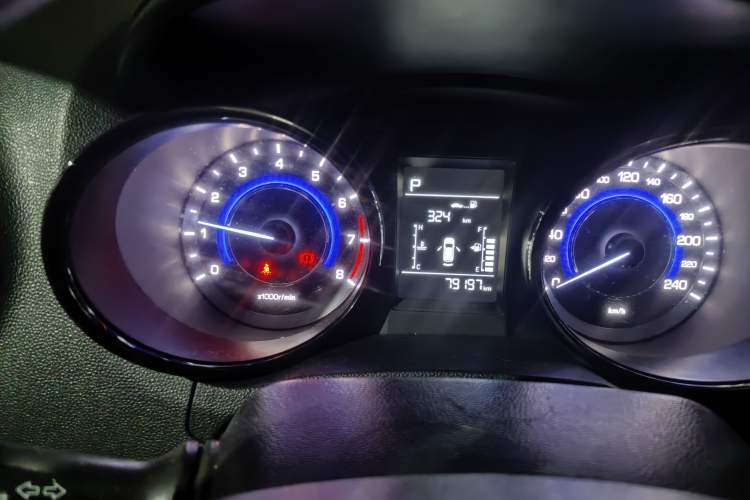 Used CHANGAN CS15 2016 1.5L Automatic Fashion Edition Instrument Cluster