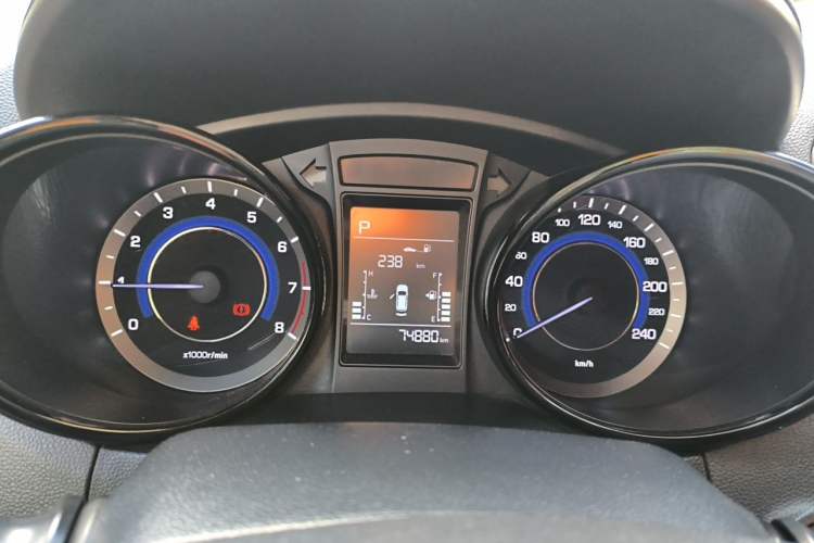 Used CHANGAN CS15 2016 1.5L Automatic Fashion Edition Instrument Cluster