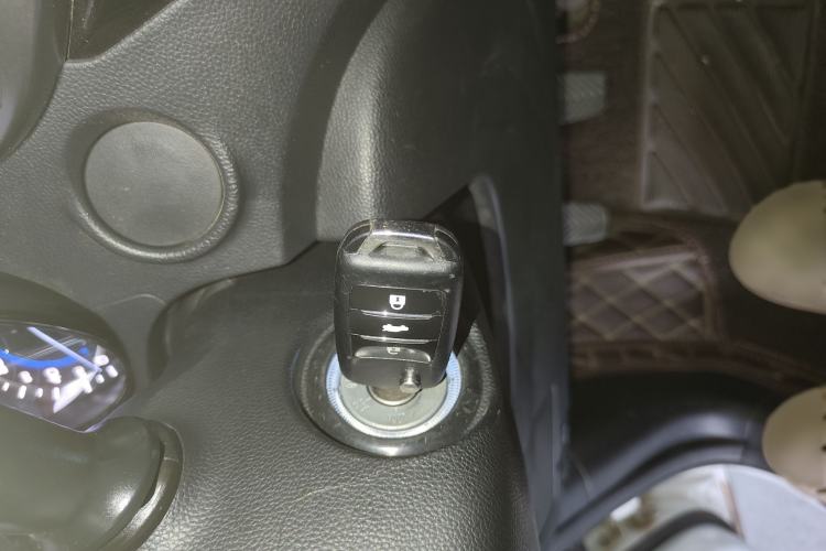 Used CHANGAN CS15 2016 1.5L Manual Fashion Edition Interior 1