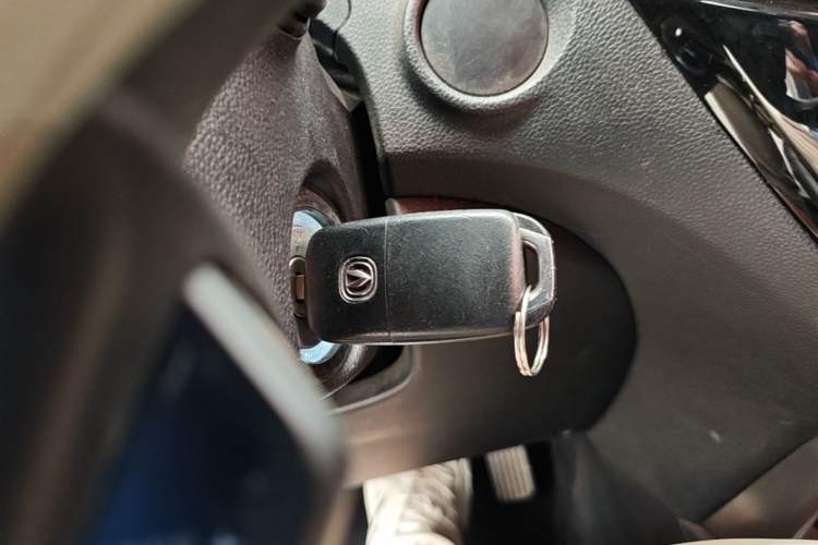 Used CHANGAN CS15 2016 1.5L Manual Fashion Edition Interior 1