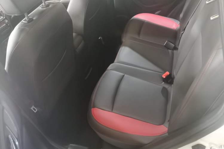 Used CHANGAN CS15 2016 1.5L Manual Fashion Edition Interior 1