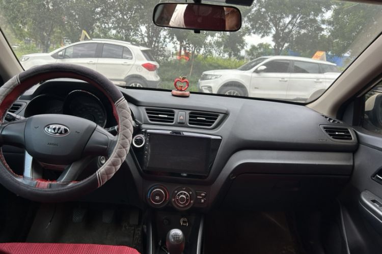 Used CHANGAN CS15 2016 1.5L Automatic Fashion Edition Interior 1