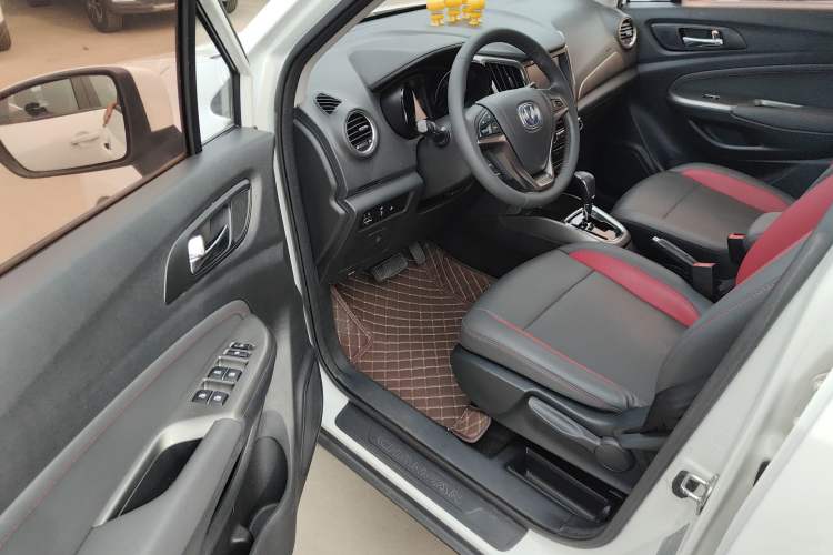 Used CHANGAN CS15 2016 1.5L Automatic Luxury Edition Interior 2