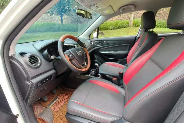 Used CHANGAN CS15 2016 1.5L Manual Fashion Edition Interior 2