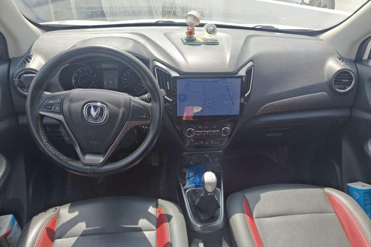 Used CHANGAN CS15 2016 1.5L Manual Luxury Edition Interior 2