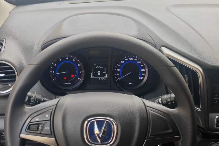 Used CHANGAN CS15 2016 1.5L Manual Fashion Edition Interior 3