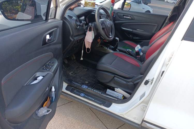 Used CHANGAN CS15 2016 1.5L Manual Fashion Edition Interior 3