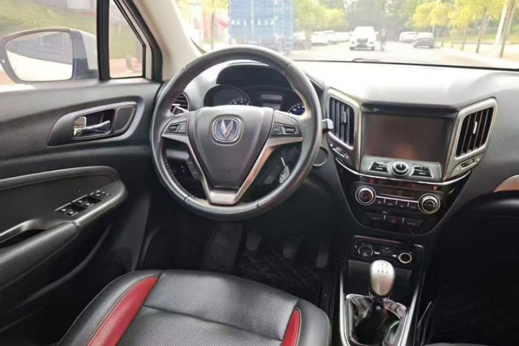 Used CHANGAN CS15 2016 1.5L Manual Luxury Edition Interior 5