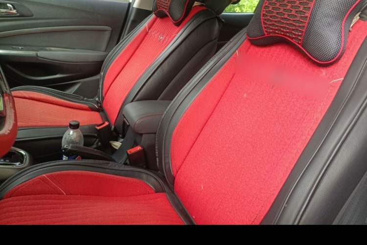 Used CHANGAN CS15 2016 1.5L Automatic Luxury Edition Interior 5