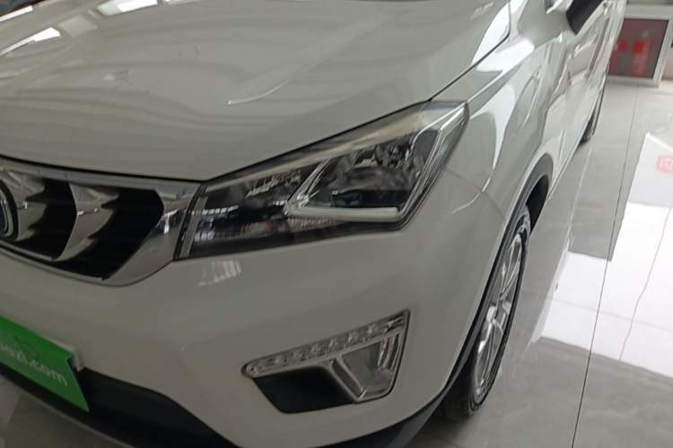 Used CHANGAN CS15 2016 1.5L Manual Fashion Edition Left Front Headlight