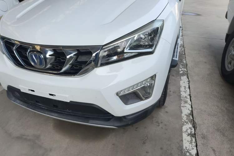 Used CHANGAN CS15 2016 1.5L Manual Luxury Edition Left Front Headlight