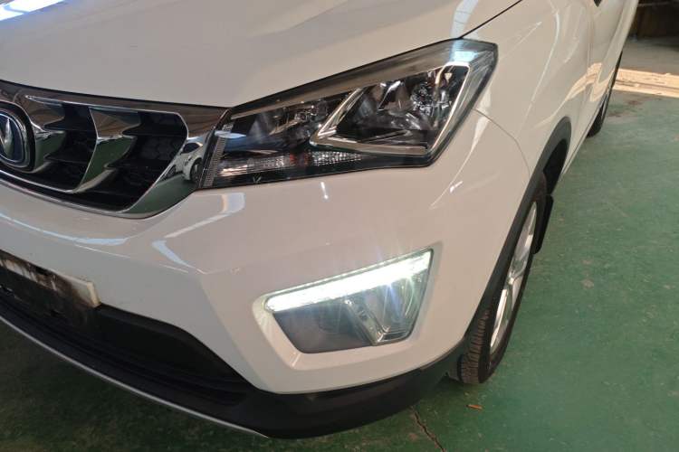 Used CHANGAN CS15 2016 1.5L Automatic Fashion Edition Left Front Headlight