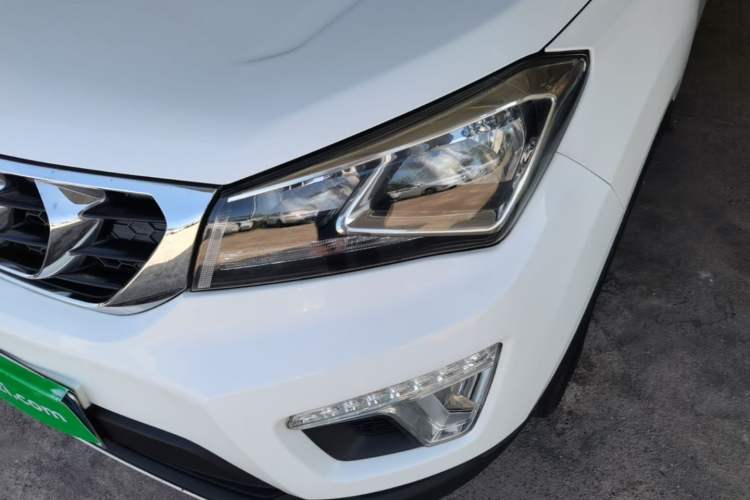 Used CHANGAN CS15 2016 1.5L Manual Fashion Edition Left Front Headlight