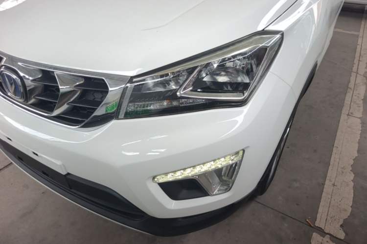 Used CHANGAN CS15 2016 1.5L Manual Fashion Edition Left Front Headlight