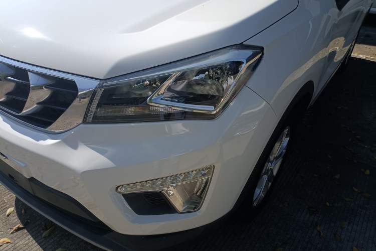 Used CHANGAN CS15 2016 1.5L Automatic Fashion Edition Left Front Headlight