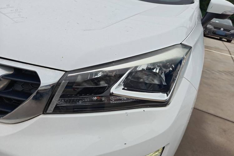 Used CHANGAN CS15 2016 1.5L Manual Fashion Edition Left Front Headlight