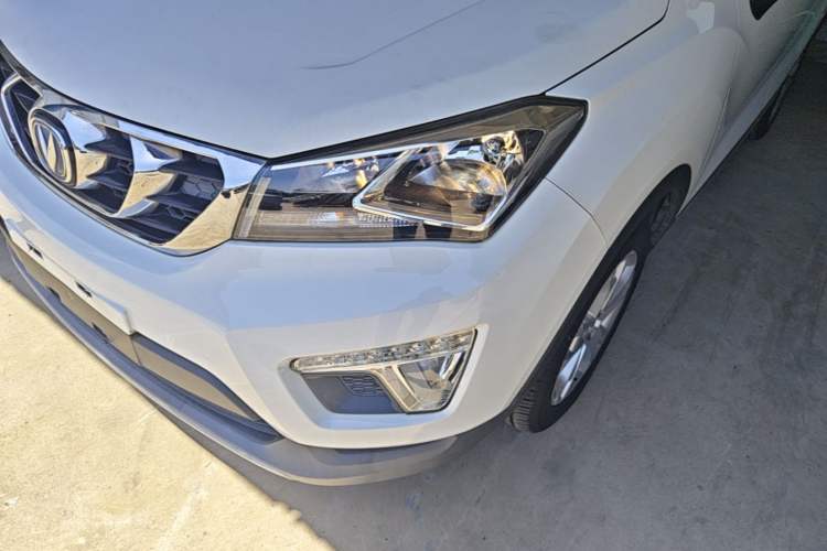 Used CHANGAN CS15 2016 1.5L Manual Fashion Edition Left Front Headlight