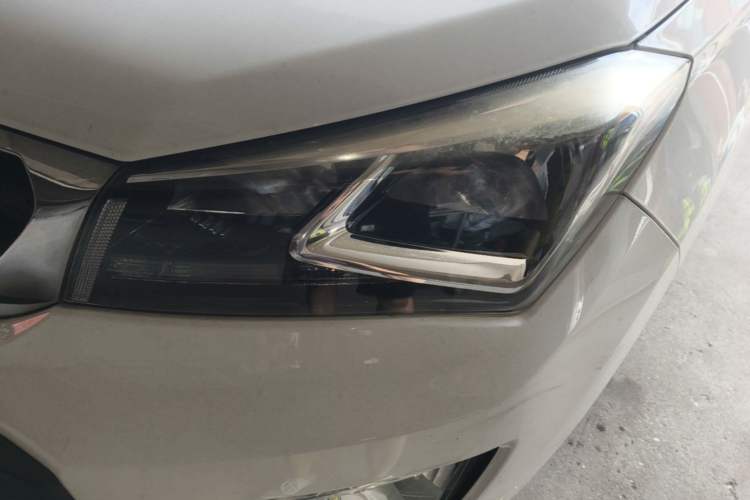 Used CHANGAN CS15 2016 1.5L Automatic Fashion Edition Left Front Headlight
