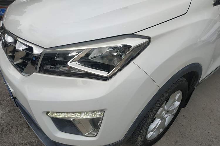 Used CHANGAN CS15 2016 1.5L Automatic Fashion Edition Left Front Headlight