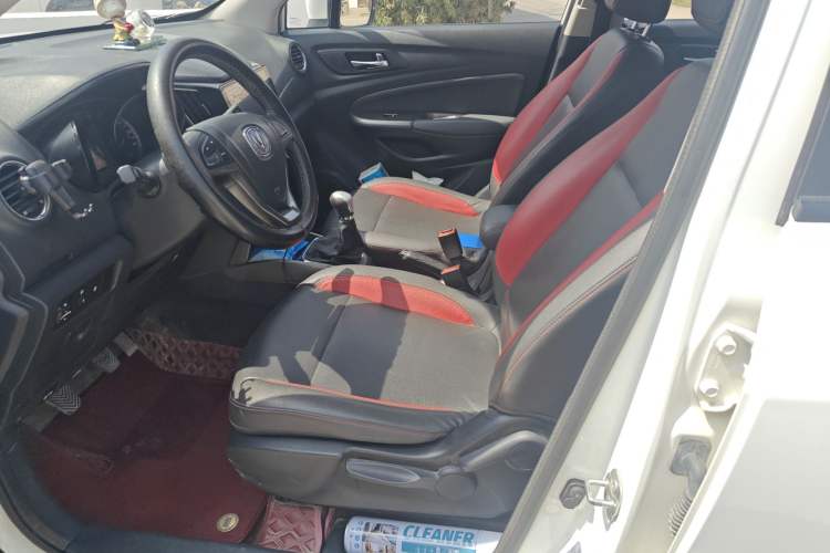 Used CHANGAN CS15 2016 1.5L Manual Luxury Edition Left Front Seat