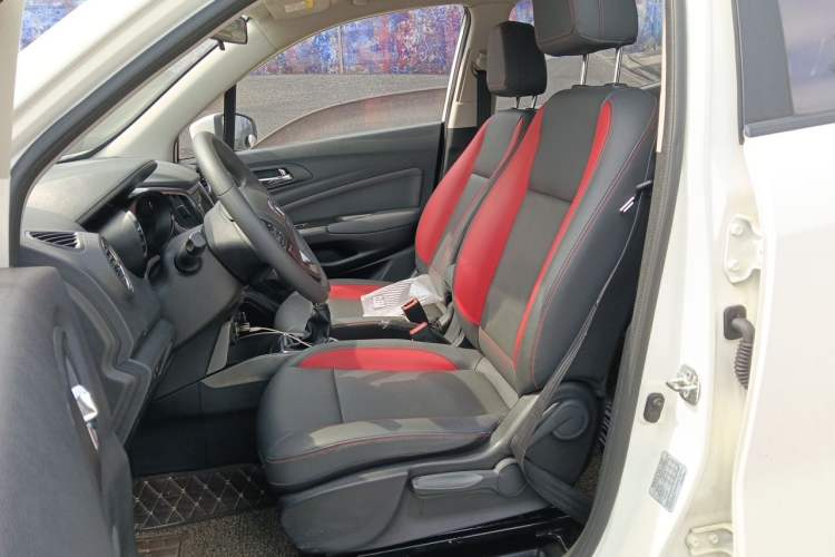 Used CHANGAN CS15 2016 1.5L Manual Fashion Edition Left Front Seat