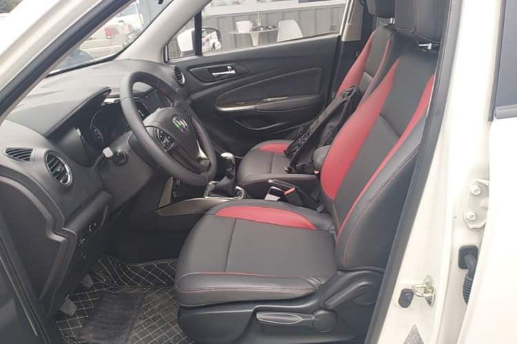 Used CHANGAN CS15 2016 1.5L Manual Luxury Edition Left Front Seat