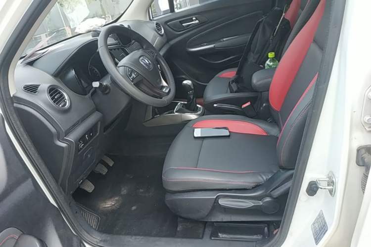 Used CHANGAN CS15 2016 1.5L Manual Luxury Edition Left Front Seat