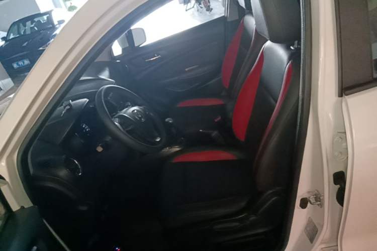 Used CHANGAN CS15 2016 1.5L Manual Luxury Edition Left Front Seat