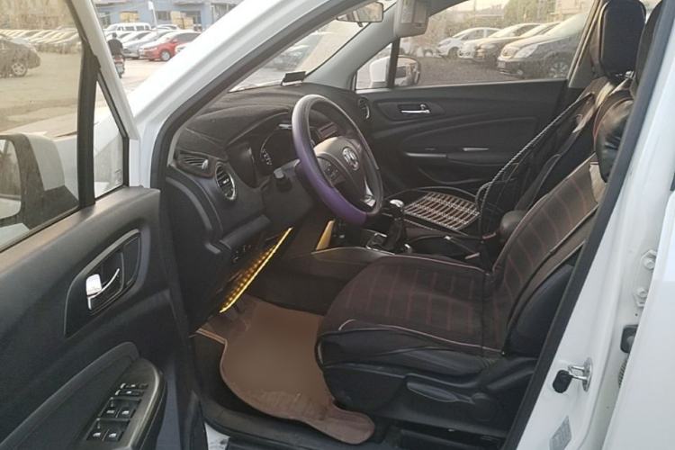 Used CHANGAN CS15 2016 1.5L Manual Fashion Edition Left Front Seat