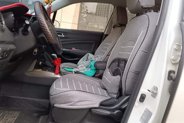 Used CHANGAN CS15 2016 1.5L Manual Fashion Edition Left Front Seat