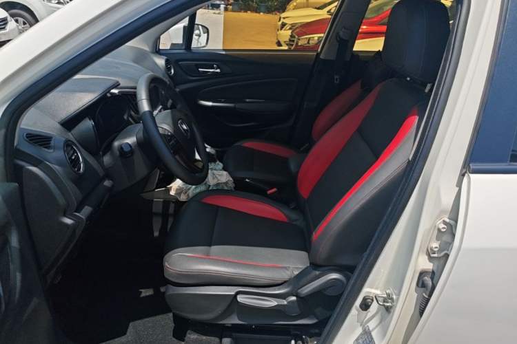 Used CHANGAN CS15 2016 1.5L Manual Luxury Edition Left Front Seat