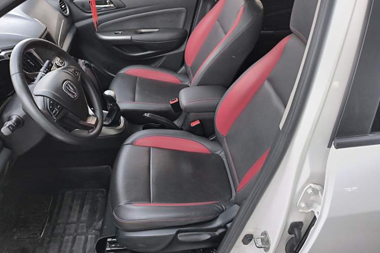 Used CHANGAN CS15 2016 1.5L Manual Luxury Edition Left Front Seat