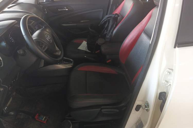 Used CHANGAN CS15 2016 1.5L Automatic Fashion Edition Left Front Seat