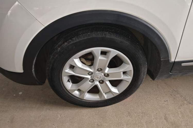 Used CHANGAN CS15 2016 1.5L Manual Fashion Edition Left Front Wheel Hub