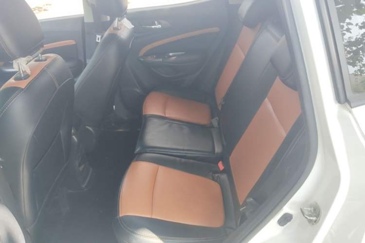 Used CHANGAN CS15 2016 1.5L Manual Fashion Edition Left Rear Seat