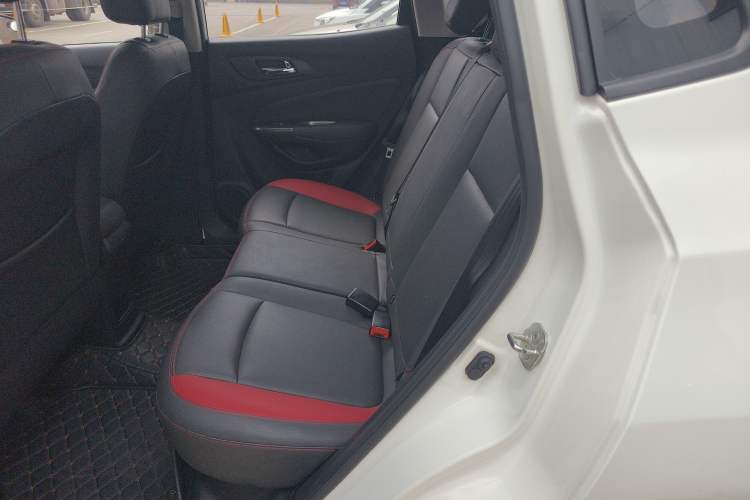 Used CHANGAN CS15 2016 1.5L Manual Fashion Edition Left Rear Seat